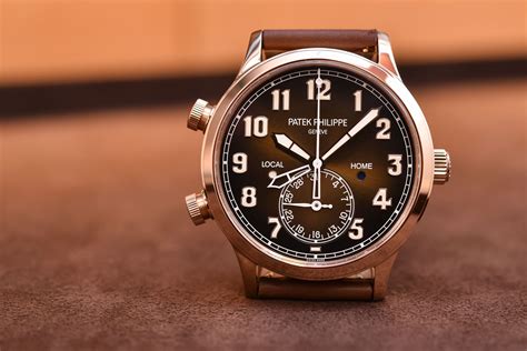 Review: Patek Philippe Calatrava Travel Time.